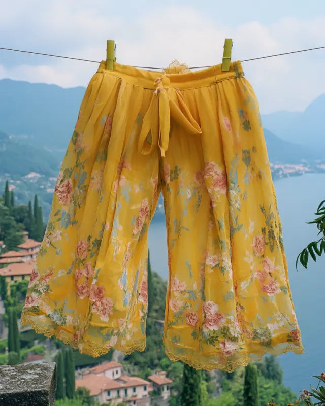 Summer Vacation Ruffle Lace Chiffon Contrast Shorts 7c57